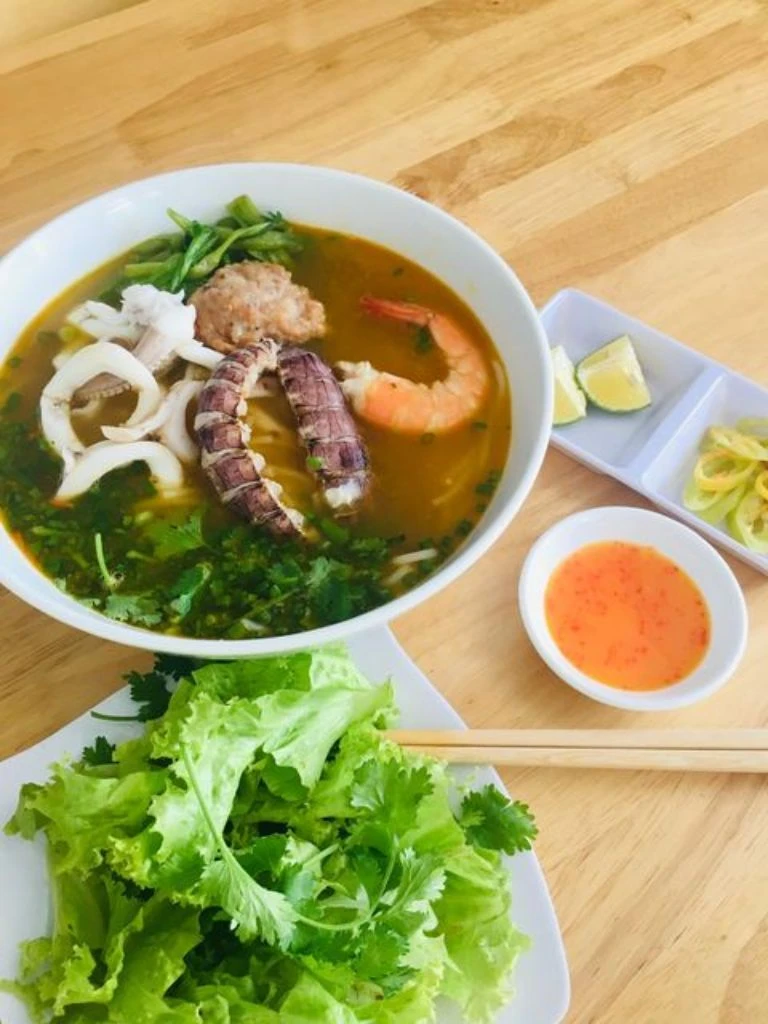 Bún Hải Sản Bề Bề