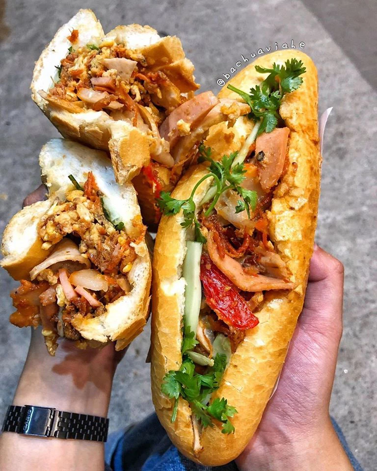 Top 15 địa chỉ bán bánh mì Hà Nội ngon khó cưỡng