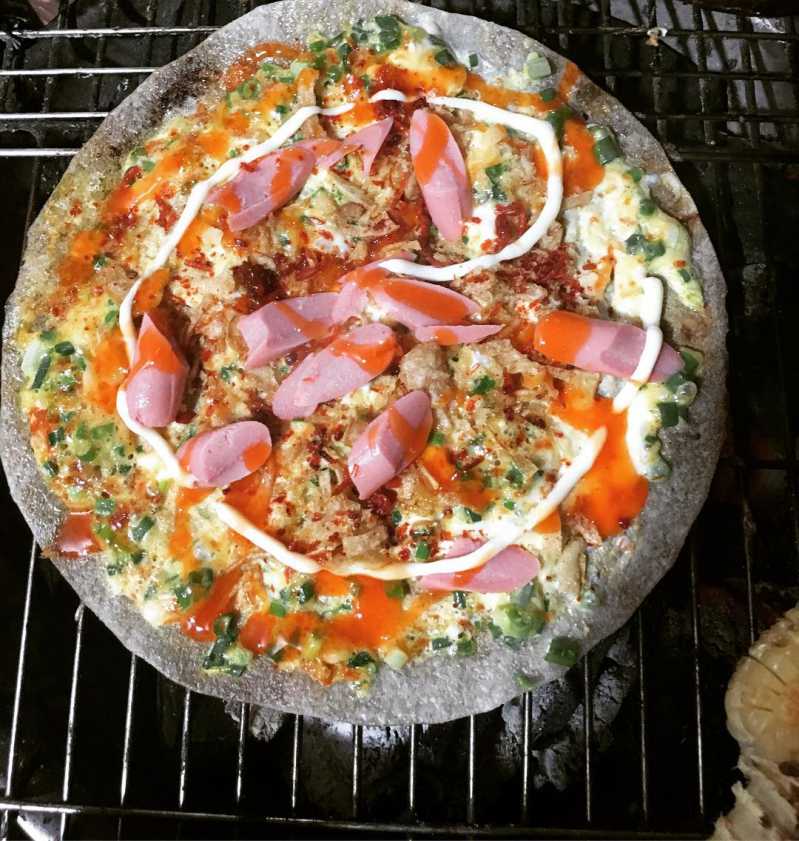 Top 5 quán bánh tráng nướng Đà Lạt ngon có tiếng nhất