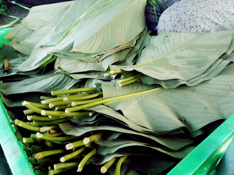 Về Văn Giang thưởng thức đặc sản bánh răng bừa