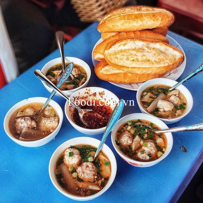 Top 20 Quán Bánh Mì Xíu Mại Nổi Tiếng Ở Đà Lạt