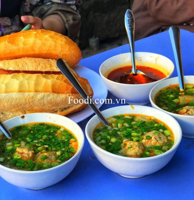 Top 20 Quán Bánh Mì Xíu Mại Nổi Tiếng Ở Đà Lạt