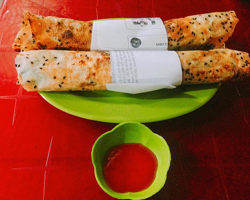 Top 5 quán bánh tráng nướng Đà Lạt ngon có tiếng nhất