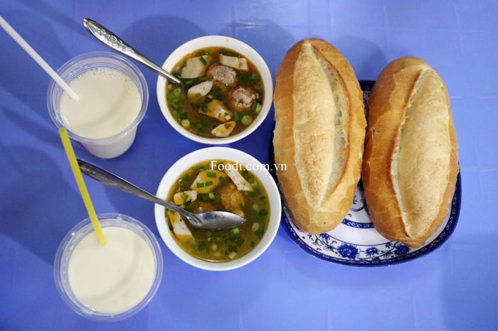 Top 20 Quán Bánh Mì Xíu Mại Nổi Tiếng Ở Đà Lạt