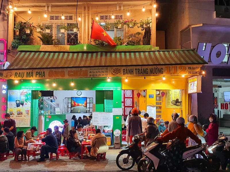 Top 5 quán bánh tráng nướng Đà Lạt ngon có tiếng nhất