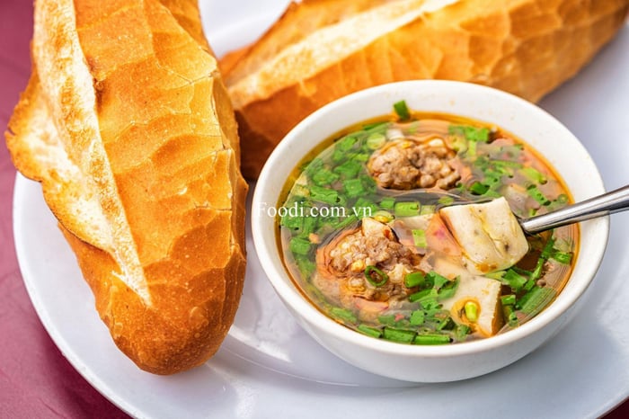 Top 20 Quán Bánh Mì Xíu Mại Nổi Tiếng Ở Đà Lạt