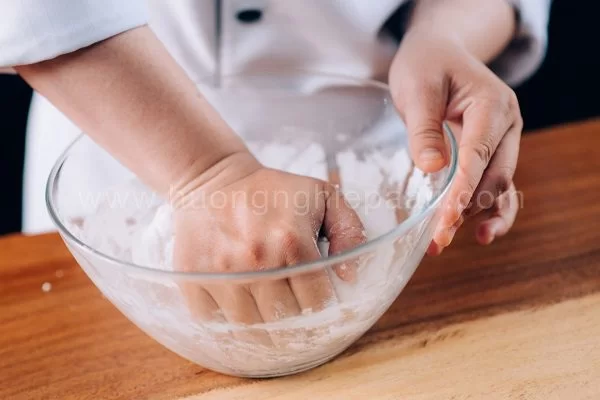 Cách Làm Bánh Tiêu Đặc Ruột Thơm Ngon Ai Ăn Cũng Ghiền
