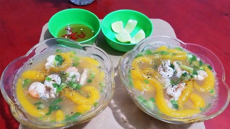 Bánh canh bí đỏ