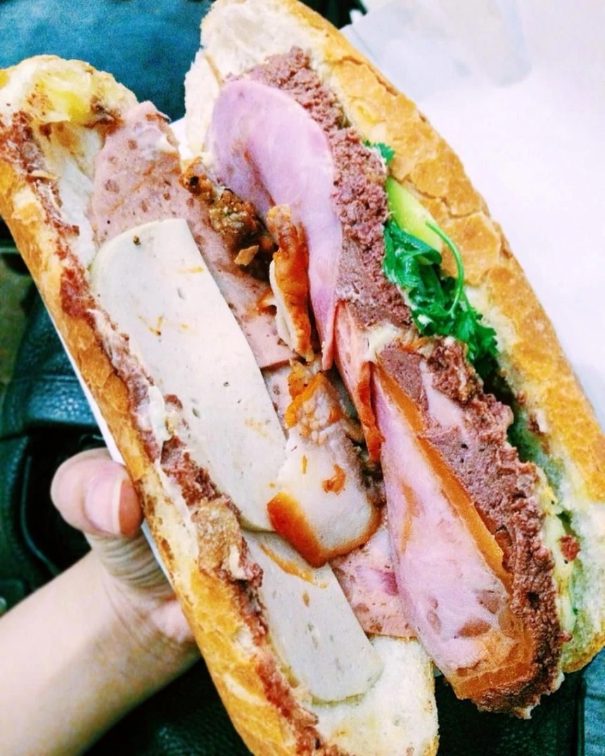 CÁCH LÀM BÁNH MÌ PATE NGON CHO BỮA SÁNG TẠI NHÀ | Le Chef