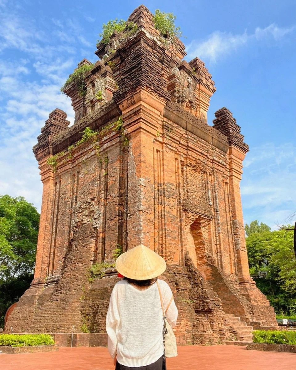 TOP 10 Địa Điểm Du Lịch Phú Yên Check-In Đẹp Như Mơ